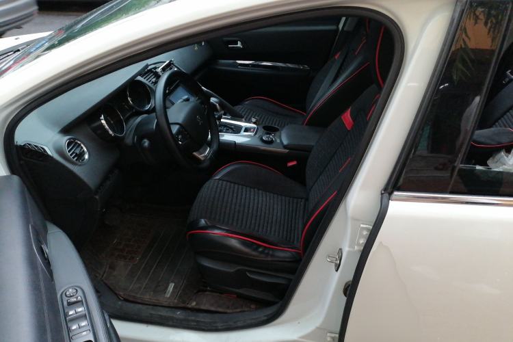 Used Peugeot 3008 2016 1.6THP Automatic Classic Edition Left Front Seat