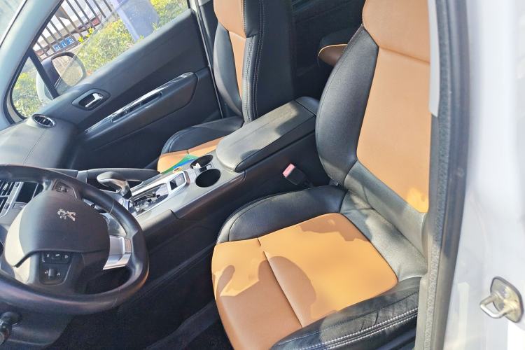Used Peugeot 3008 2016 2.0L Automatic Classic Edition Left Front Seat