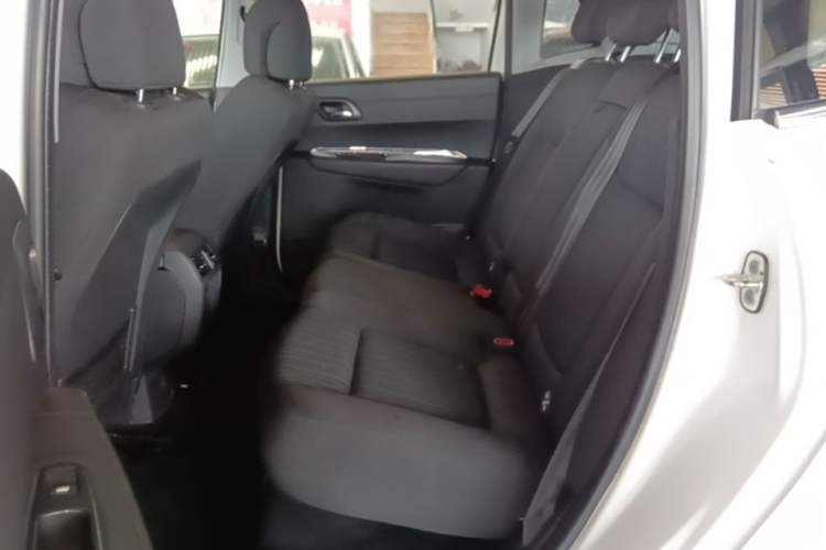 Used Peugeot 3008 2016 1.6THP Automatic Classic Edition Left Rear Seat