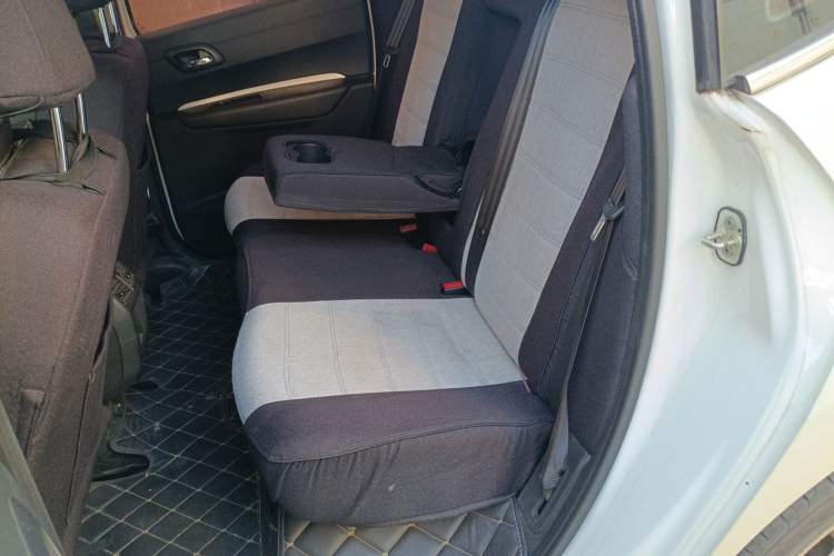 Used Peugeot 3008 2016 1.6THP Automatic Classic Edition Left Rear Seat