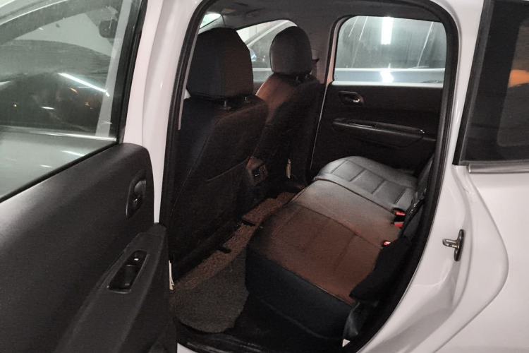 Used Peugeot 3008 2016 2.0L Automatic Classic Edition Left Rear Seat