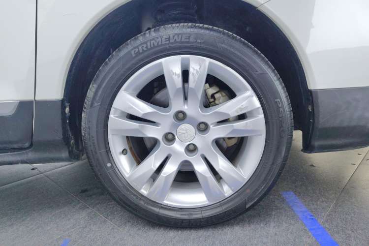 Used Peugeot 3008 2016 2.0L Automatic Classic Edition Left Rear Wheel Hub