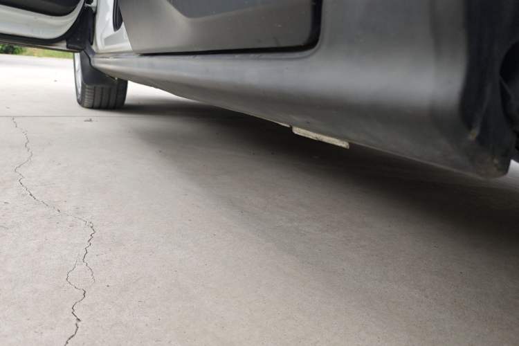 Used Peugeot 3008 2016 2.0L Automatic Standard Edition Left Side Sill