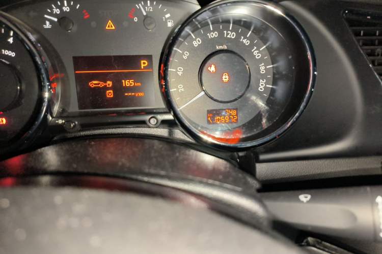 Used Peugeot 3008 2016 2.0L Automatic Classic Edition Odometer Close Up