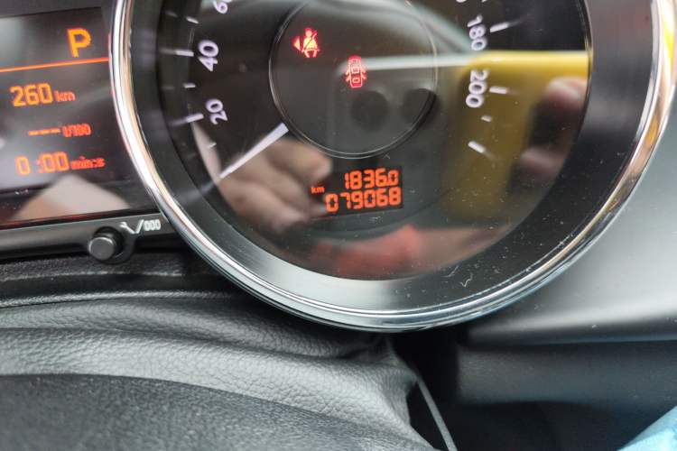Used Peugeot 3008 2016 1.6THP Automatic Classic Edition Odometer Close Up