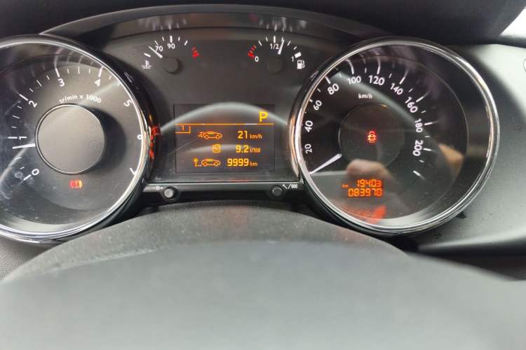 Used Peugeot 3008 2016 1.6THP Automatic Classic Edition Odometer Close Up
