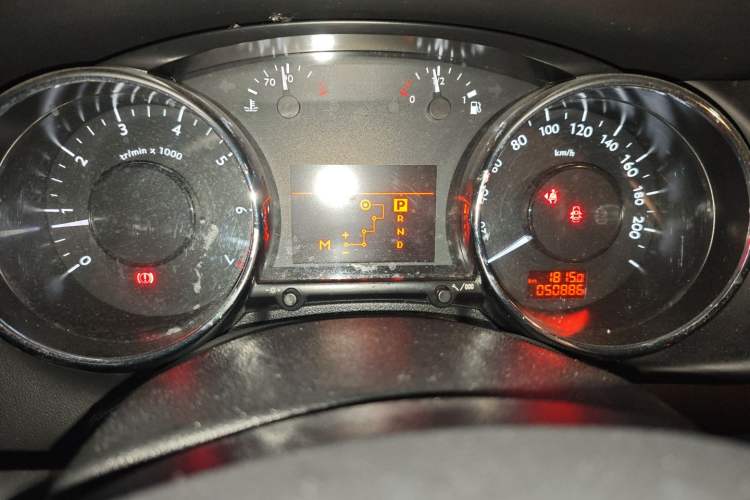 Used Peugeot 3008 2016 2.0L Automatic Trend Edition Odometer Close Up