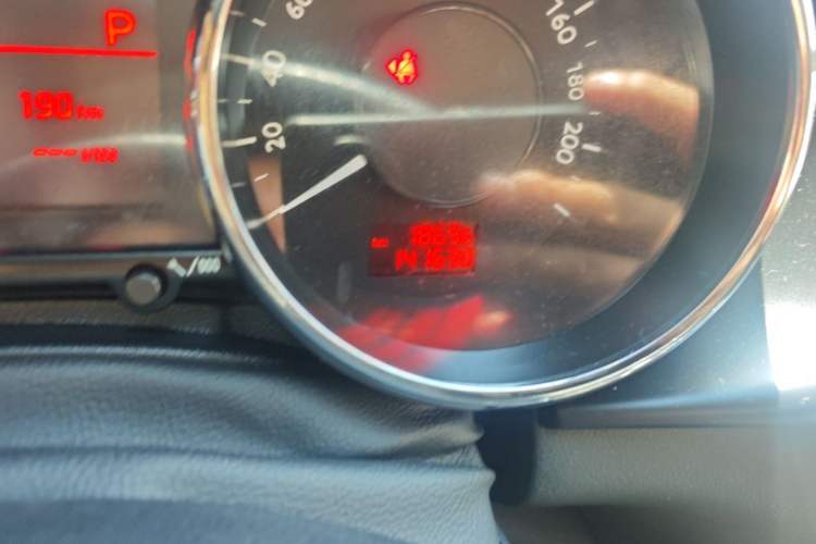 Used Peugeot 3008 2016 2.0L Automatic Classic Edition Odometer Close Up