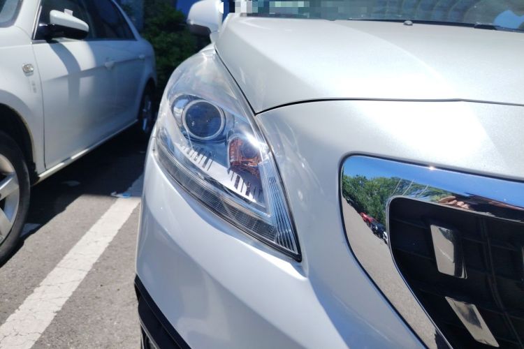 Used Peugeot 3008 2016 1.6THP Automatic Classic Edition Right Front Headlight