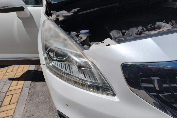 Used Peugeot 3008 2016 1.6THP Automatic Classic Edition Right Front Headlight