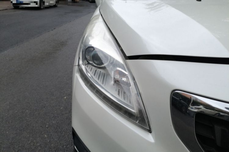 Used Peugeot 3008 2016 1.6THP Automatic Classic Edition Right Front Headlight