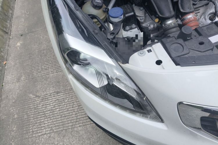 Used Peugeot 3008 2016 1.6THP Automatic Trend Edition Right Front Headlight