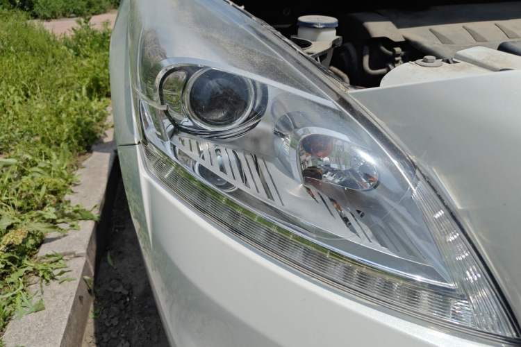 Used Peugeot 3008 2016 2.0L Automatic Classic Edition Right Front Headlight