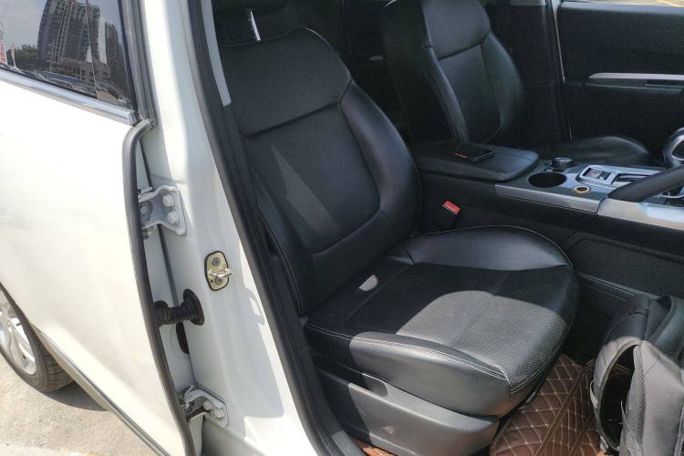 Used Peugeot 3008 2016 1.6THP Automatic Classic Edition Right Front Seat