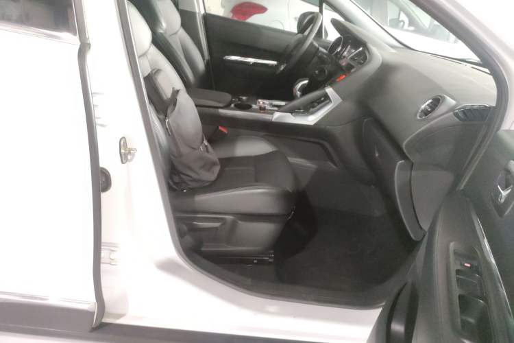 Used Peugeot 3008 2016 1.6THP Automatic Trend Edition Right Front Seat