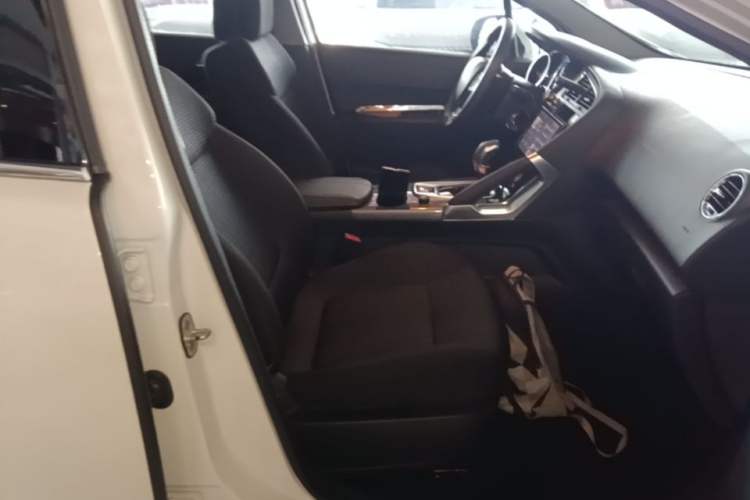 Used Peugeot 3008 2016 1.6THP Automatic Classic Edition Right Front Seat