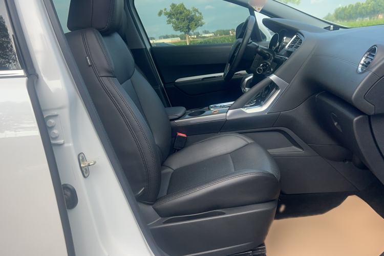 Used Peugeot 3008 2016 2.0L Automatic Classic Edition Right Front Seat