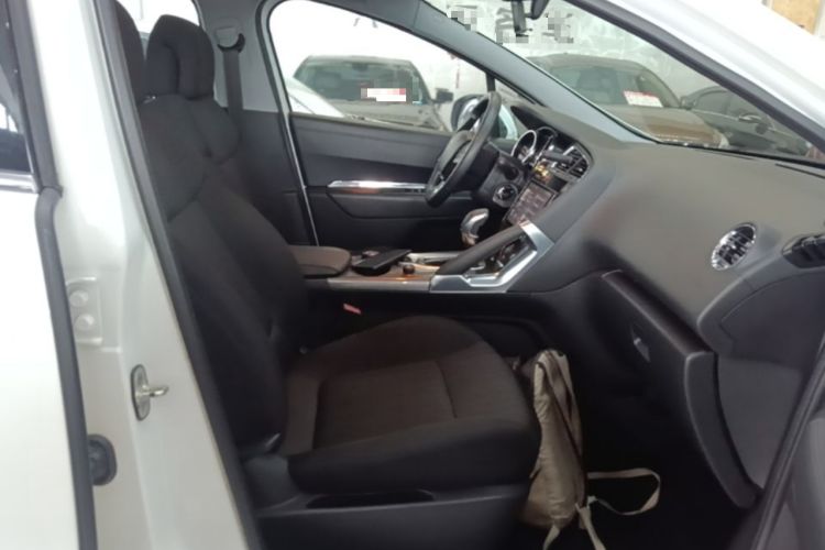 Used Peugeot 3008 2016 1.6THP Automatic Classic Edition Right Front Seat