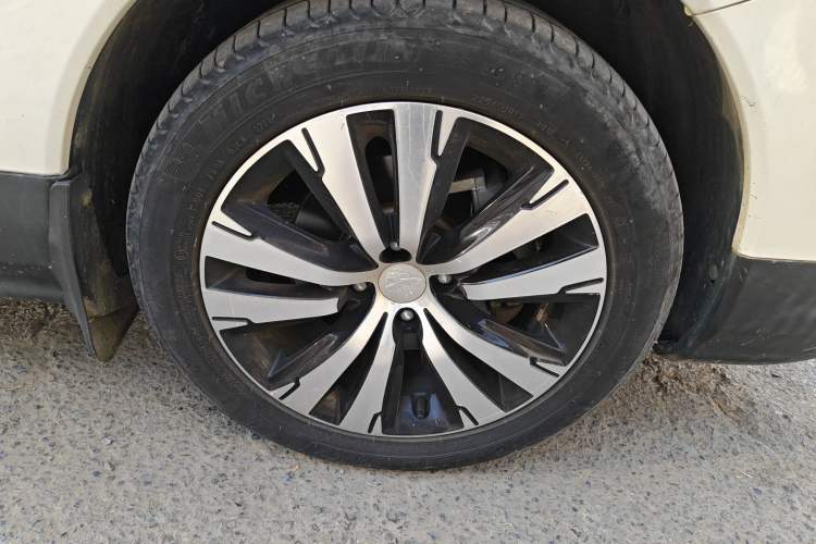 Used Peugeot 3008 2016 2.0L Automatic Classic Edition Right Front Wheel Hub