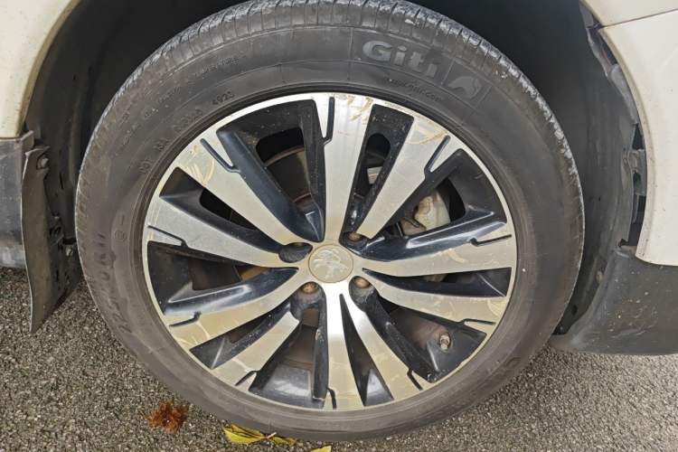 Used Peugeot 3008 2016 2.0L Automatic Trend Edition Right Front Wheel Hub