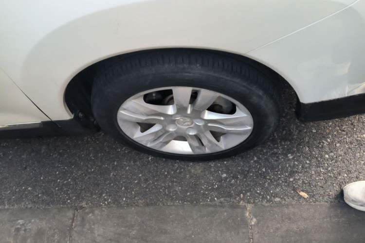 Used Peugeot 3008 2016 2.0L Automatic Classic Edition Right Front Wheel Hub