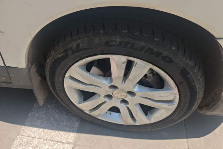Used Peugeot 3008 2016 2.0L Automatic Classic Edition Right Front Wheel Hub