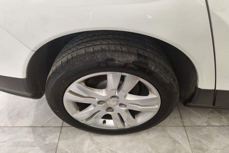 Used Peugeot 3008 2016 2.0L Automatic Classic Edition Right Rear Wheel Hub
