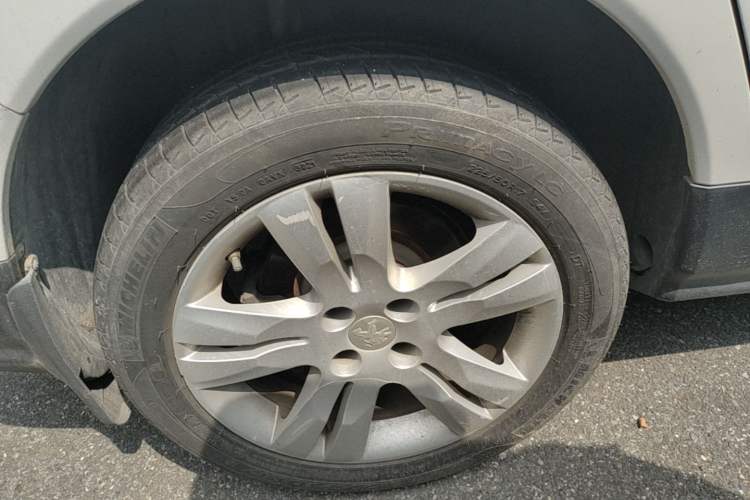 Used Peugeot 3008 2016 2.0L Automatic Classic Edition Right Rear Wheel Hub