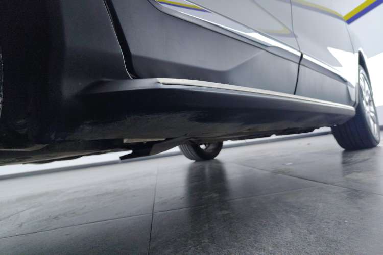 Used Peugeot 3008 2016 2.0L Automatic Classic Edition Right Side Sill