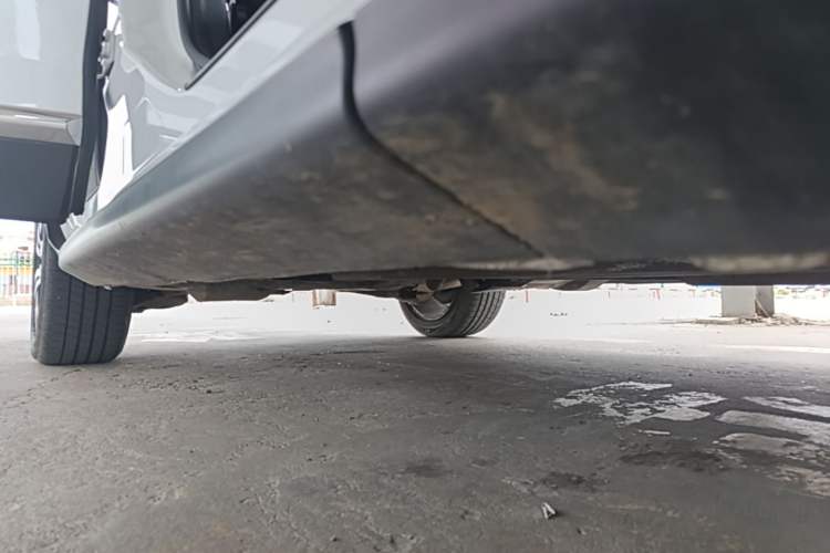 Used Peugeot 3008 2016 2.0L Automatic Trend Edition Right Side Sill