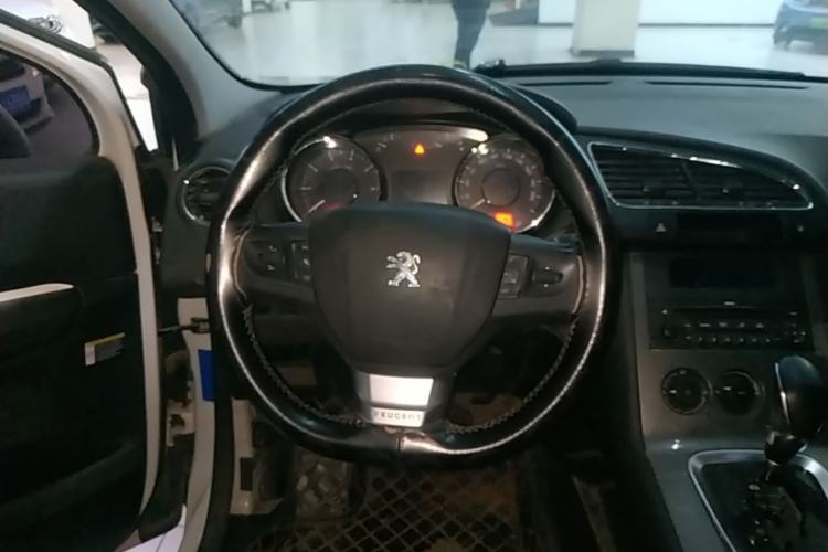 Used Peugeot 3008 2016 2.0L Automatic Classic Edition Steering Wheel
