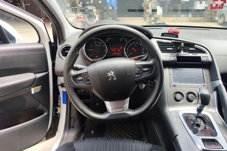 Used Peugeot 3008 2016 1.6THP Automatic Classic Edition Steering Wheel