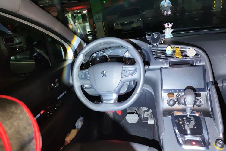 Used Peugeot 3008 2016 2.0L Automatic Trend Edition Steering Wheel