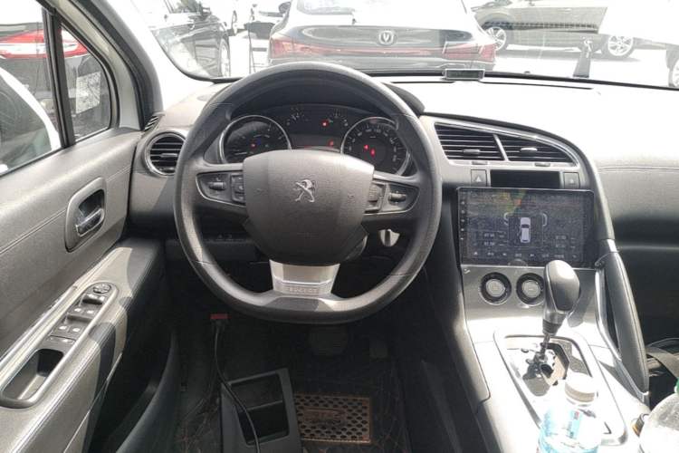 Used Peugeot 3008 2016 2.0L Automatic Classic Edition Steering Wheel
