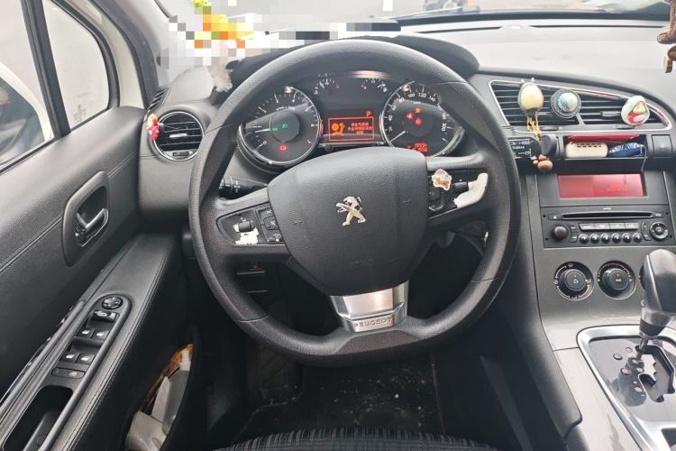 Used Peugeot 3008 2016 2.0L Automatic Classic Edition Steering Wheel