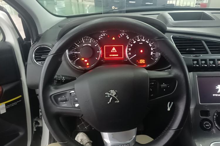 Used Peugeot 3008 2016 1.6THP Automatic Prestige Edition Steering Wheel
