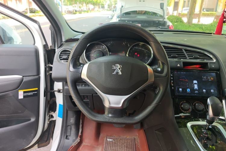 Used Peugeot 3008 2016 2.0L Automatic Standard Edition Steering Wheel