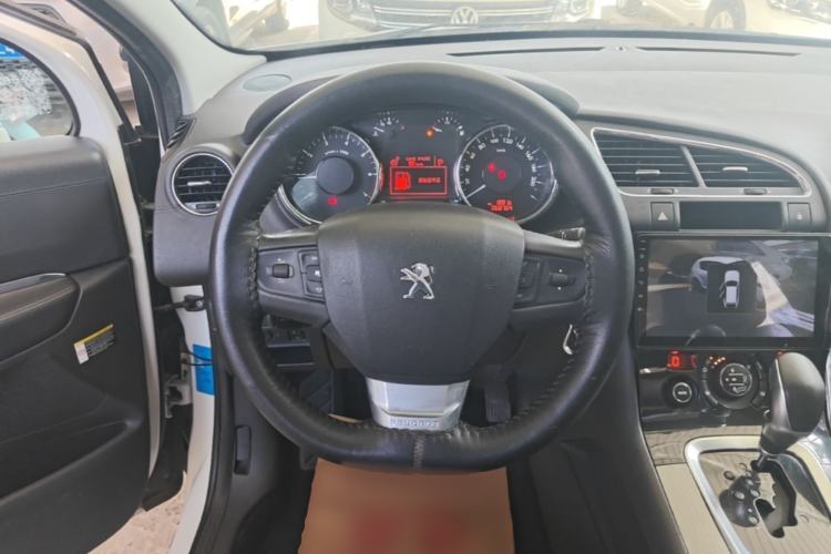 Used Peugeot 3008 2016 1.6THP Automatic Trend Edition Steering Wheel