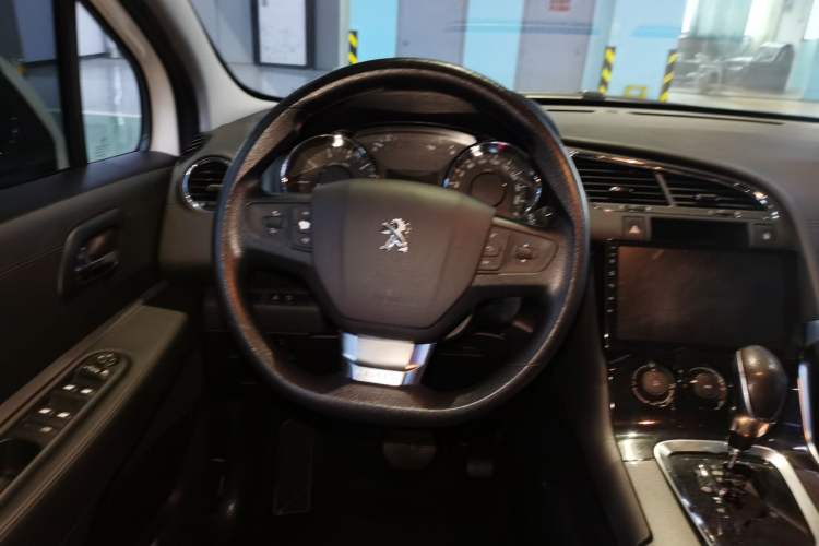 Used Peugeot 3008 2016 2.0L Automatic Classic Edition Steering Wheel
