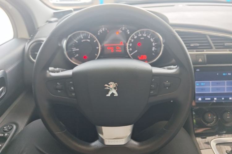 Used Peugeot 3008 2016 2.0L Automatic Classic Edition Steering Wheel