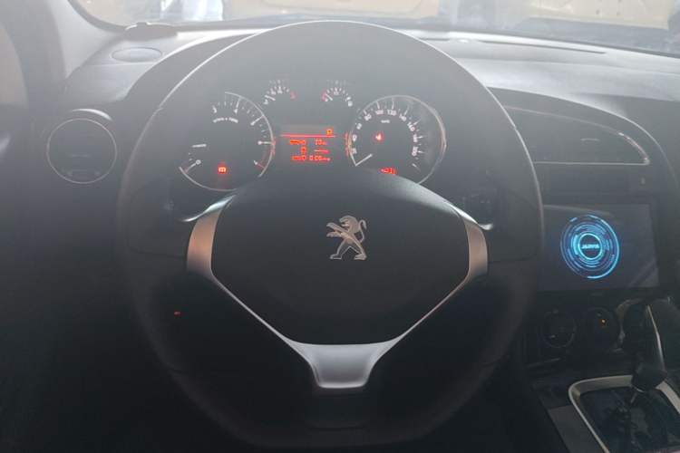 Used Peugeot 3008 2016 1.6THP Automatic Standard Edition Steering Wheel