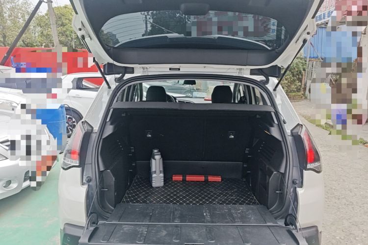Used Peugeot 3008 2016 2.0L Automatic Classic Edition Trunk
