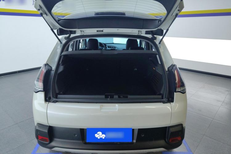 Used Peugeot 3008 2016 2.0L Automatic Classic Edition Trunk