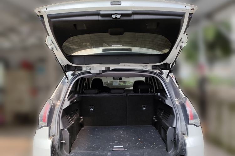 Used Peugeot 3008 2016 1.6THP Automatic Classic Edition Trunk