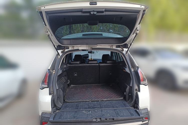 Used Peugeot 3008 2016 2.0L Automatic Classic Edition Trunk