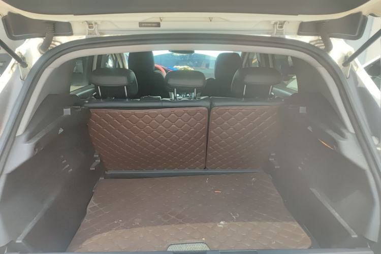 Used Peugeot 3008 2016 2.0L Automatic Classic Edition Trunk