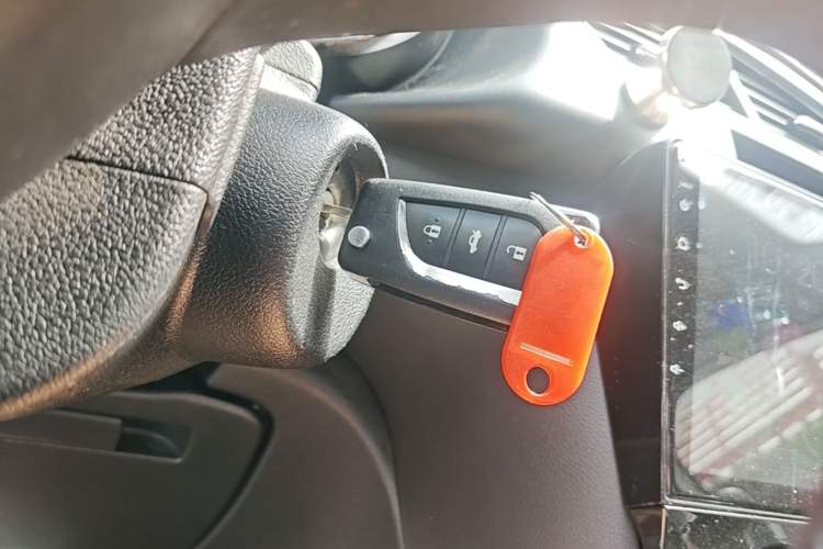 Used Peugeot 3008 2016 2.0L Automatic Classic Edition Vehicle Key