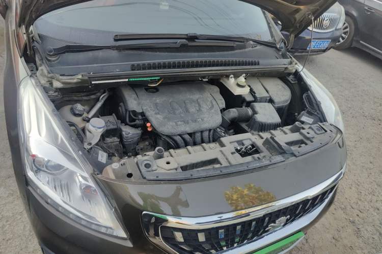Used Peugeot 3008 2018 2.0L Automatic Classic Edition Engine Bay