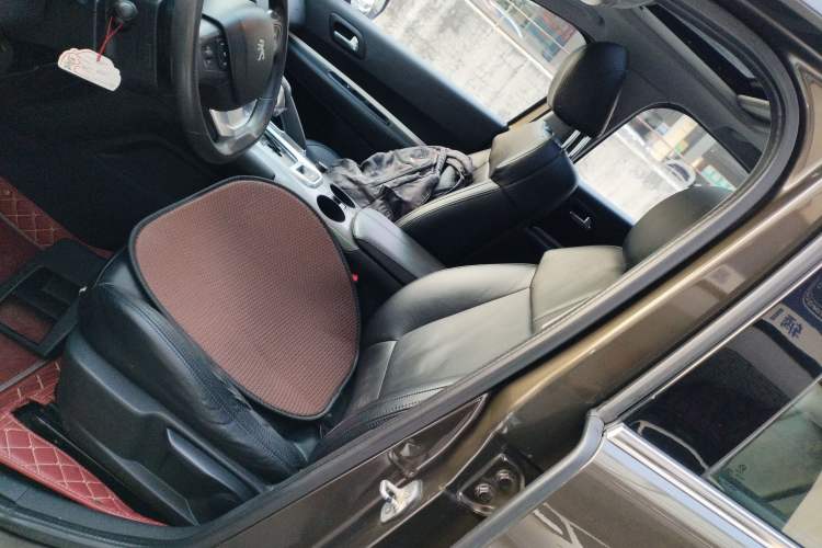 Used Peugeot 3008 2018 2.0L Automatic Classic Edition Left Front Seat