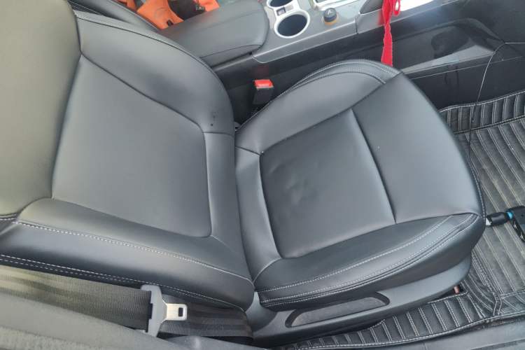 Used Peugeot 3008 2018 2.0L Automatic Classic Edition Right Front Seat